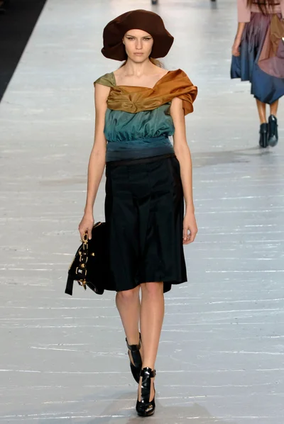 Look 48
